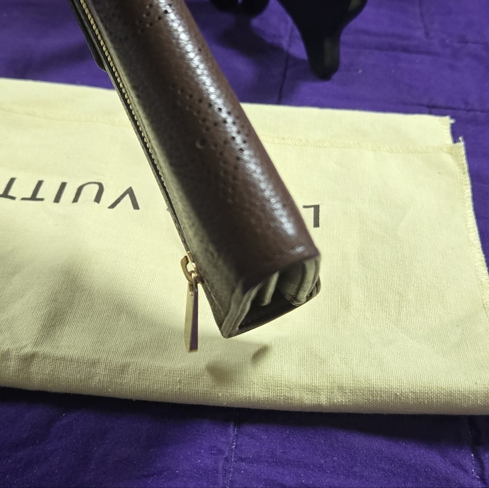 Louis Vuitton Mahina Leather Amelia Long Wallet - Picture 6 of 16